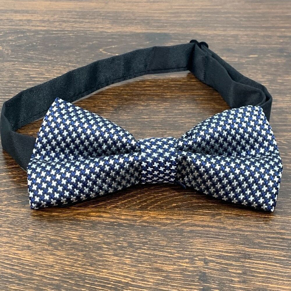 Men's Adjustable Strap Textured Woven Bow Tie Blue & White NWOT